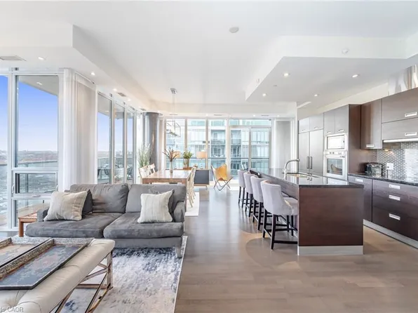 88 Park Lawn Rd #3005, Toronto, ON M8Y 0B5