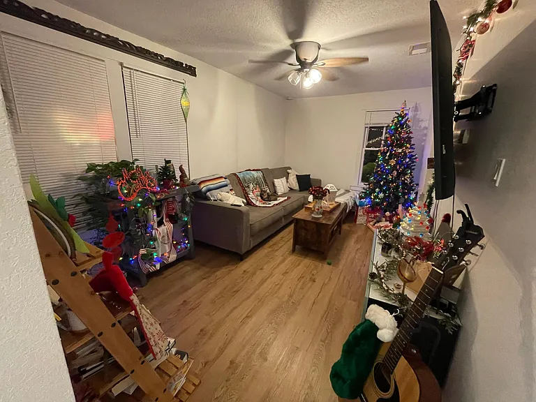 7810 N Van Dyke Pl #A — Photo 9