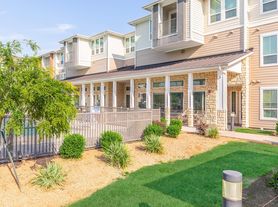 Green Oaks Apartments