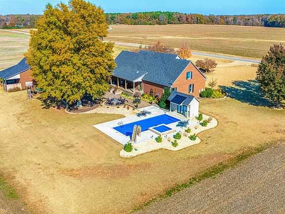 3rd image of 13843 Seven Mile Post Rd