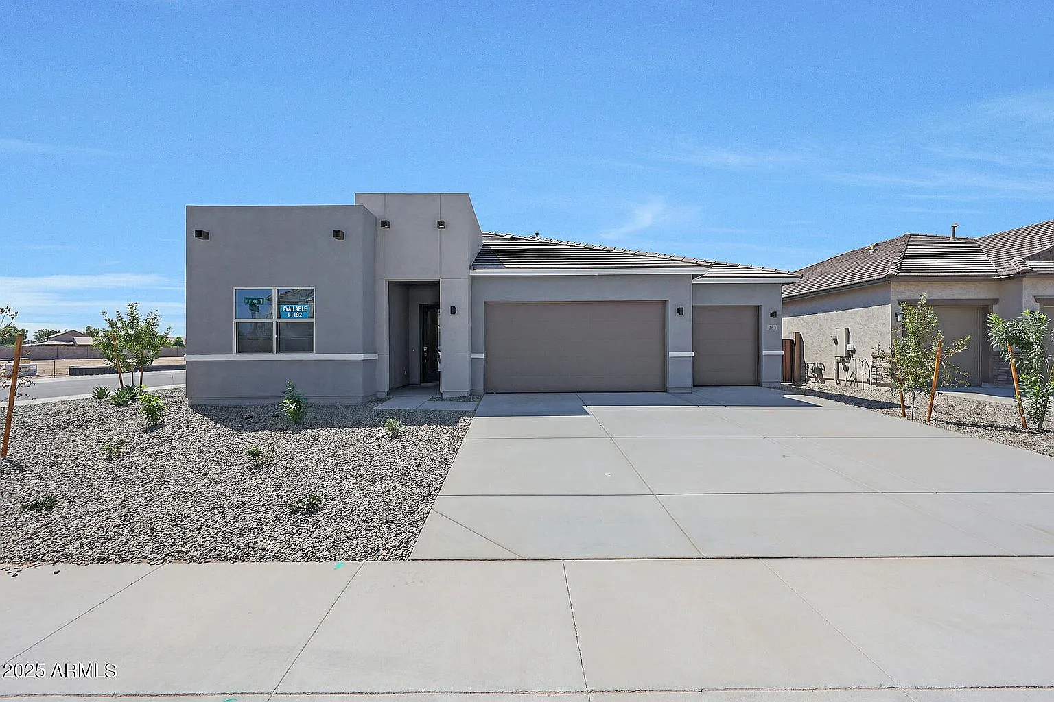3 bed, 2471 sqft, $2,800 — Photo 1