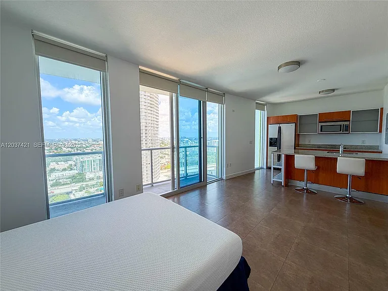 185 SW 7th St #2900 — Photo 22