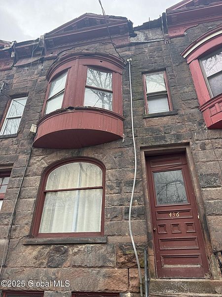 2nd image of 436 Clinton Avenue