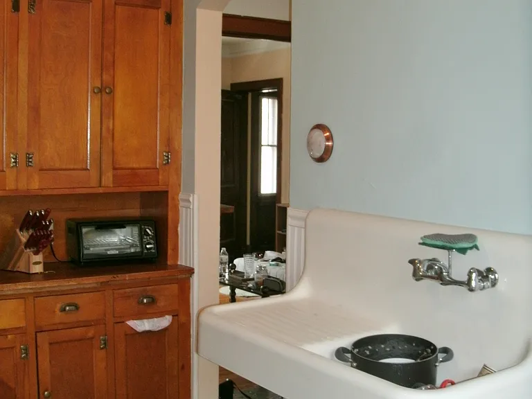 201 Cedar Lake Rd N #2 — Photo 6