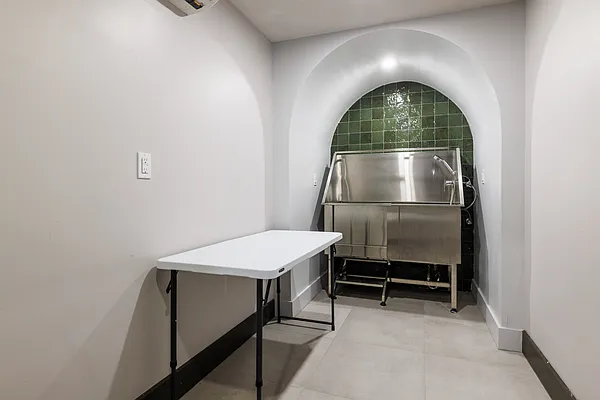 Rented by MNS | media 14