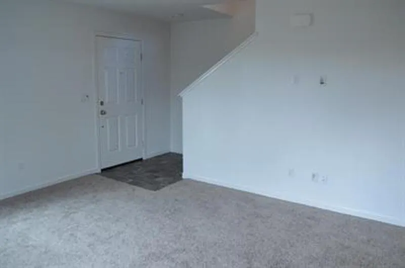 4 bed, 3.0 bath, 1769 sqft, $2,250 — Photo 3