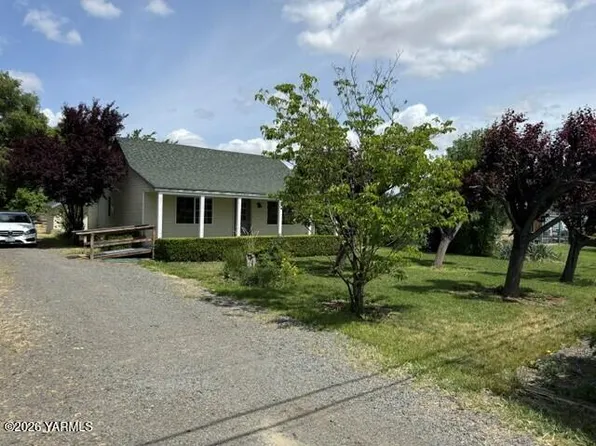 1903 Lilac Ln, Union Gap, WA 98903