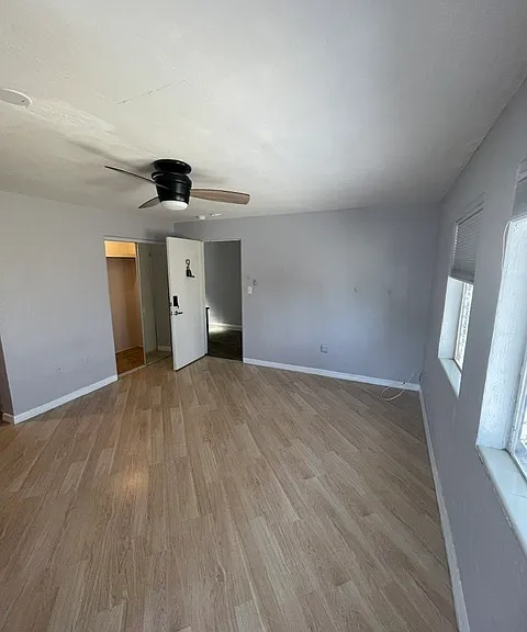 1508 Dolphin St — Photo 4