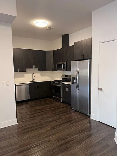 310 Madison Ave Photo 1