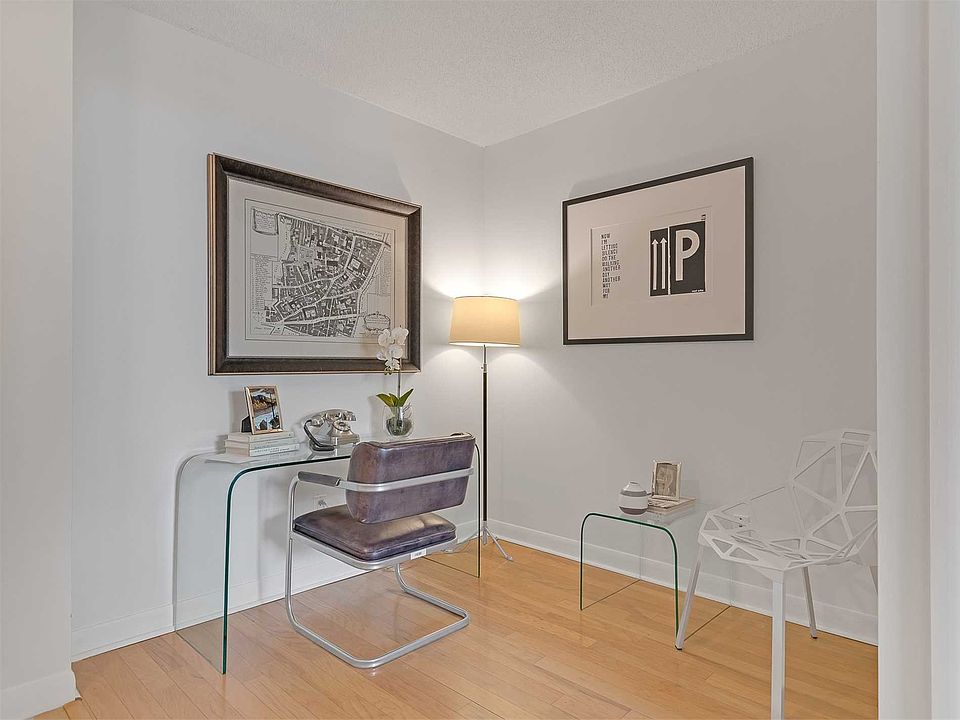 2nd image of 313 Richmond St E #1256