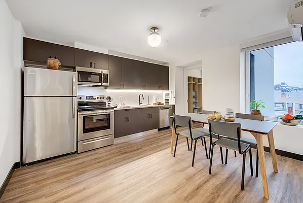 186 North Sixth Street #402