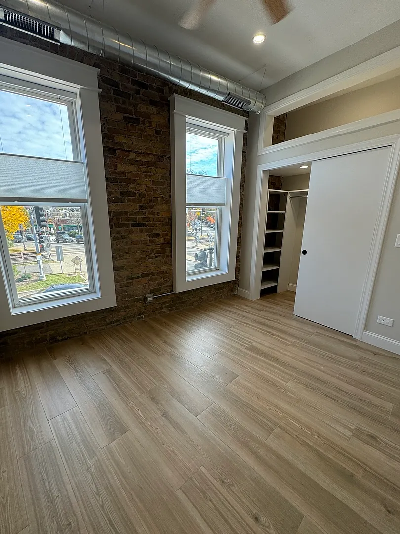 Studio, 450 sqft, $1,995 — Photo 4