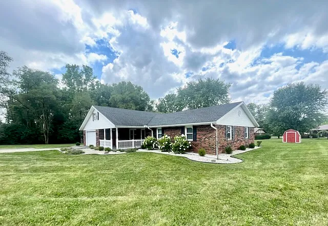401 N Nebo Rd — Photo 2