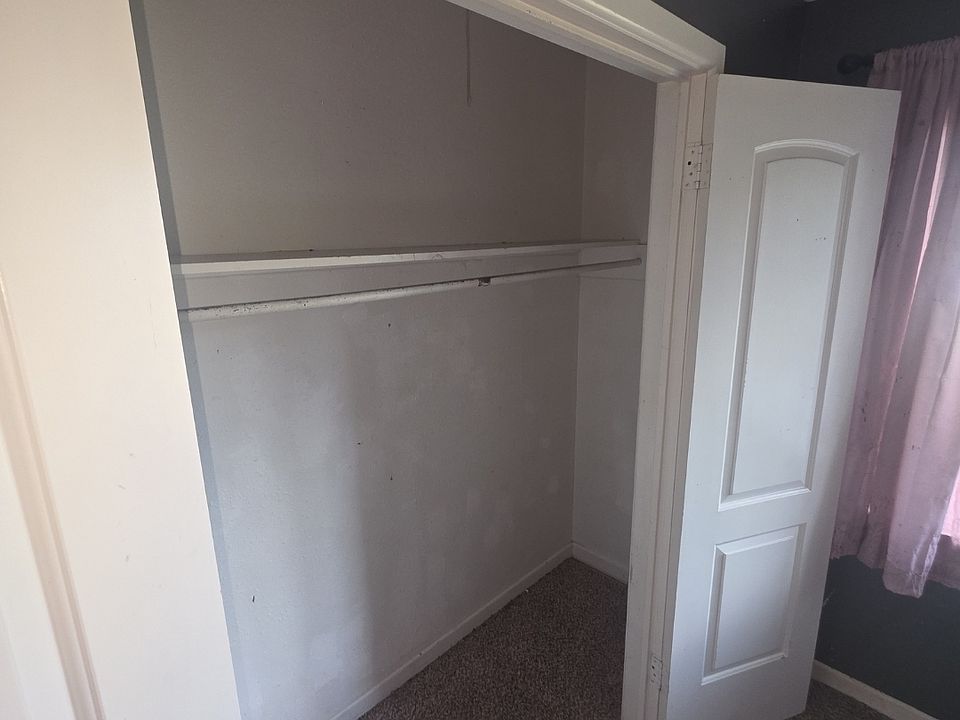 1st image of 704 Stewart St