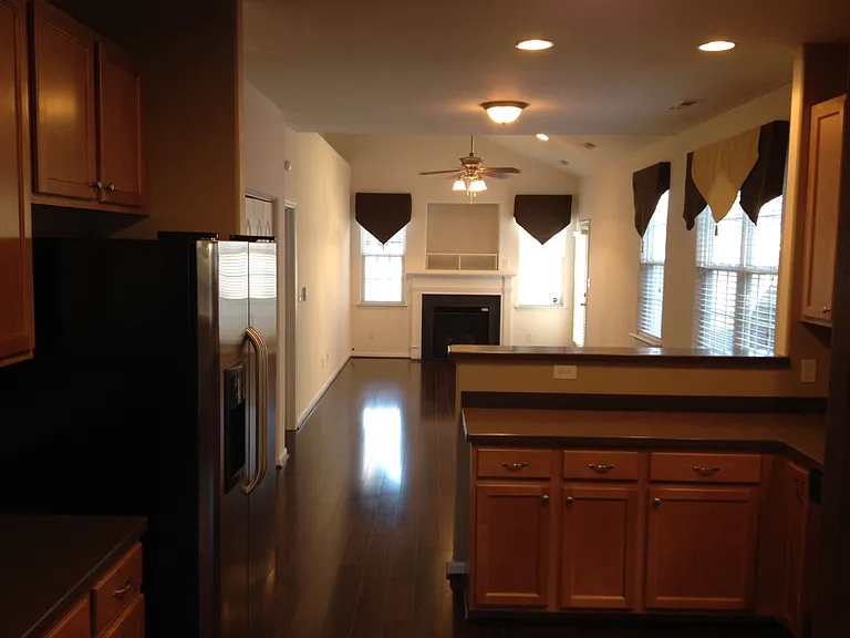 837 Brittlebank Dr — Photo 7