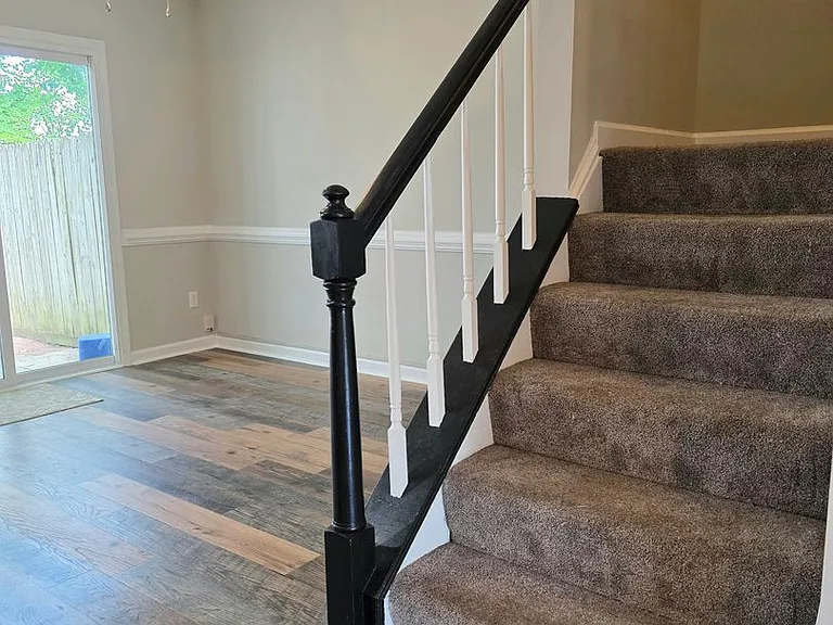 304 Arabian Cir — Photo 9