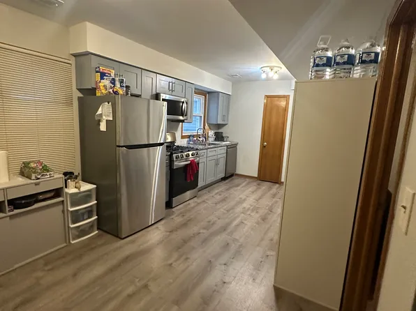 1038 W Taylor St #2, Chicago, IL 60607