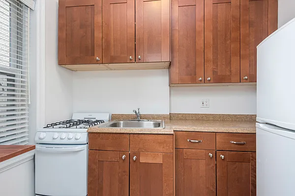 Rented by Brenda Victoria, LREB | media 14