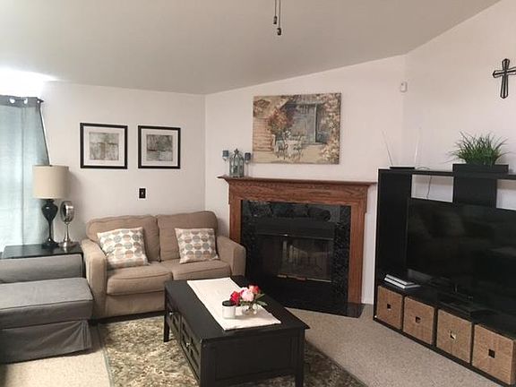 4th image of 251 El Bosque Dr