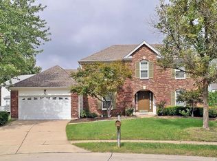 15680 Coventry Farm Dr, Chesterfield, MO
