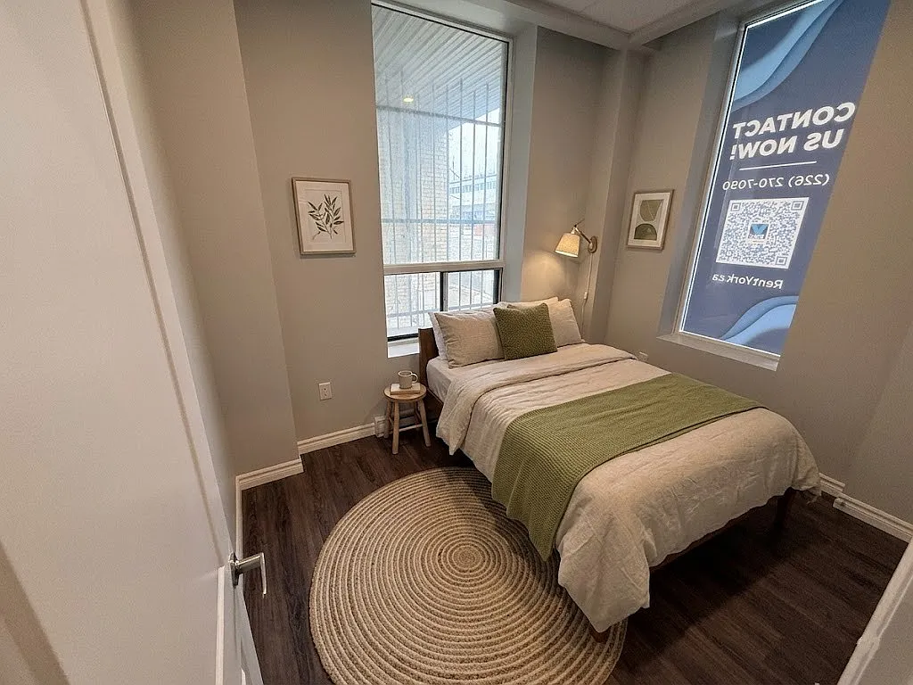 2 bed, 800 sqft, $1,445 — Photo 4