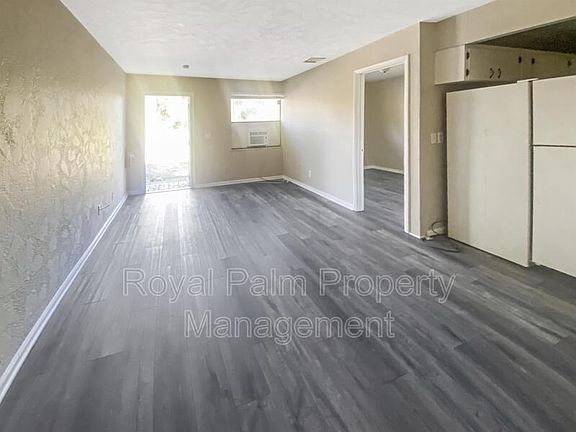 4th image of 3742-3746 Estelle Ave #3744