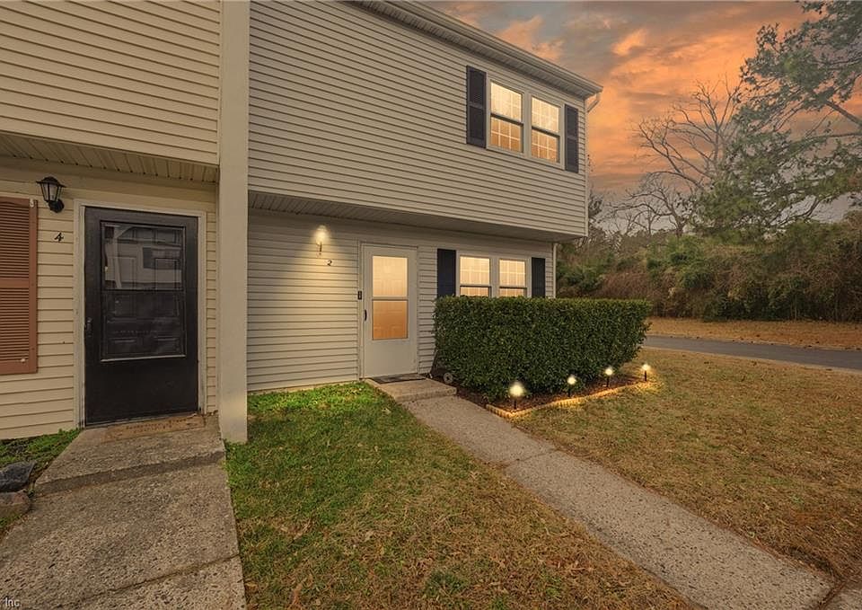 1st image of 2 Sparrow Ct