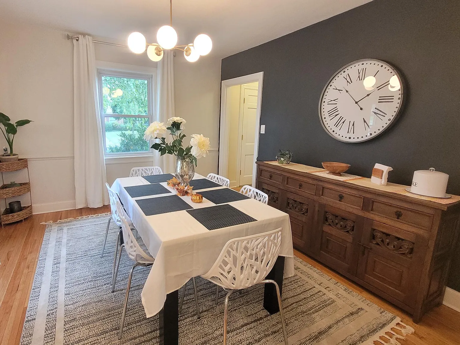 2 bed, 1344 sqft, $1,950 — Photo 4