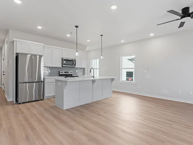 1711 Cuppett Cir — Photo 15