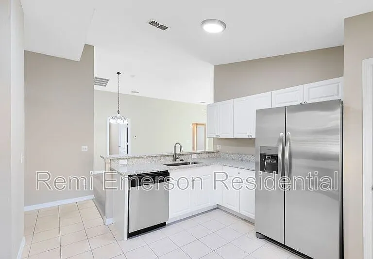 139 Ridgebrook Ct — Photo 4
