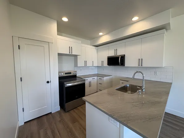 4375 W 1825 N #123, West Point, UT 84015