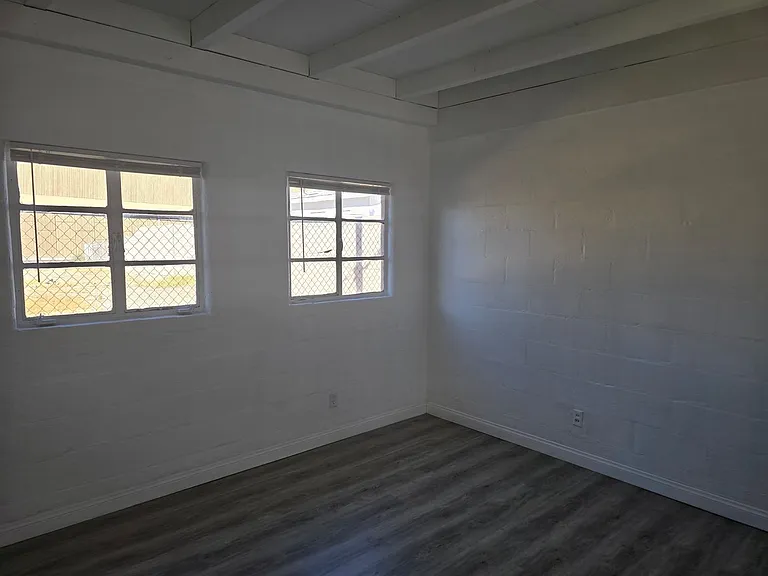1911 Princeton St — Photo 28
