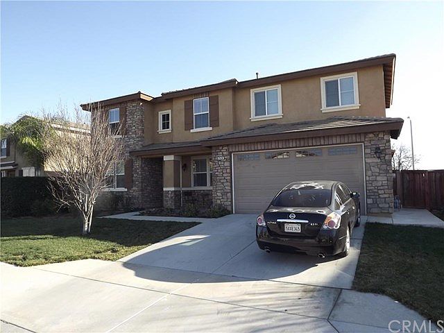 1st image of 2526 Red Pine St