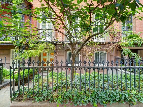 2nd image of 2 Gramercy Park W APT 1