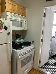 Rented by M.Grossman R.E. Management