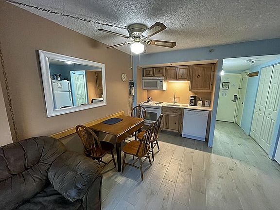 3rd image of 862 Silver Creek Ln #1107