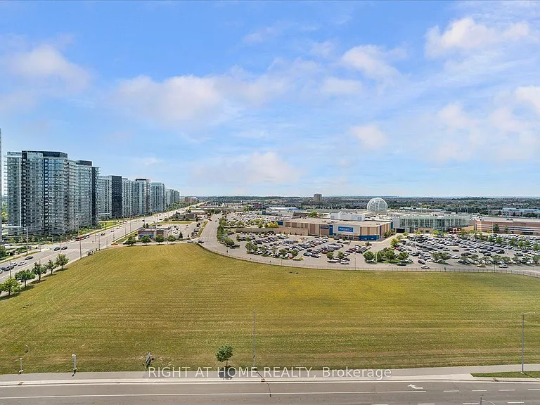 2485 Eglinton Ave W #1401 — Photo 30