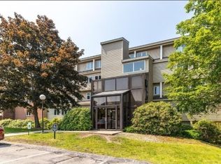 2 Duck Pond Rd APT 111, Beverly, MA 01915