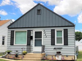 2453 S 74th St, West Allis, WI 53219