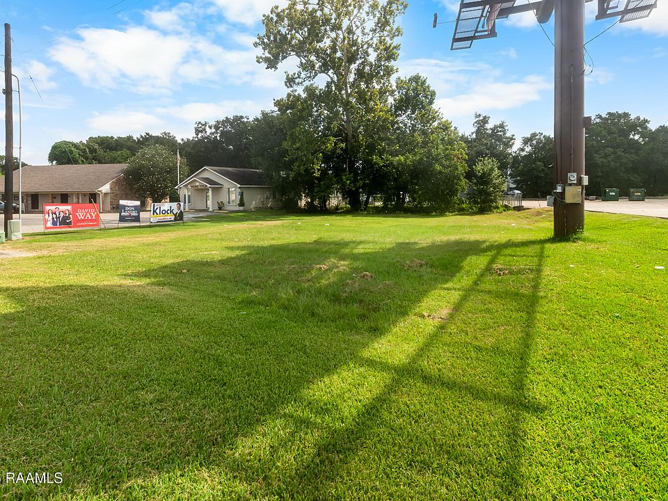 2nd image of 2623 W Pinhook Rd