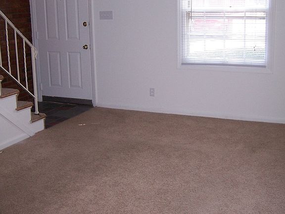 2nd image of 5916 Maplewood Dr