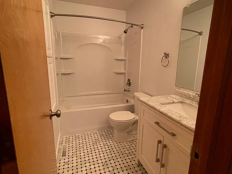 6041 Holywell Dr — Photo 12