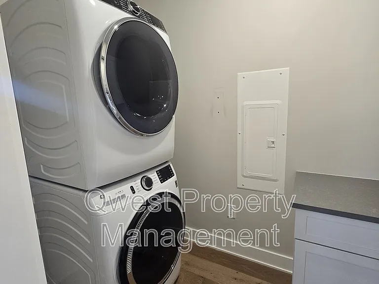 629 Fairview Ave #1 — Photo 13