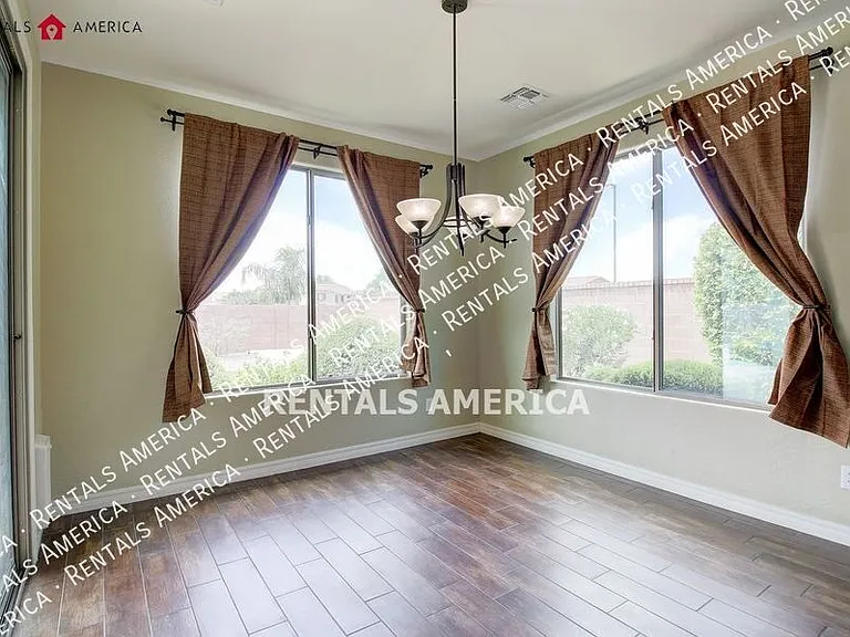 73 W Crescent Way — Photo 14