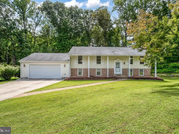 12304 Cedarwood Ct, Woodbridge, VA 22192