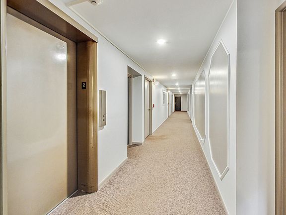 3rd image of 7733 W Belmont Ave APT 201