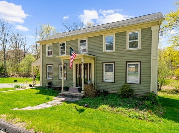 247 Cokesbury Rd, Clinton Twp., NJ 08833