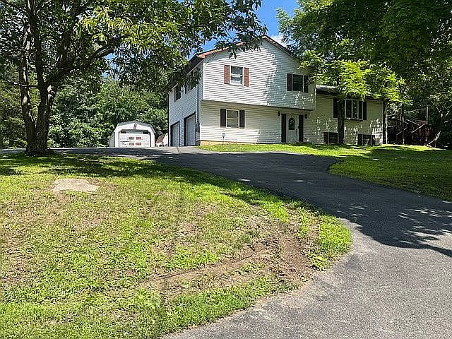1st image of 542 N Ohioville Rd