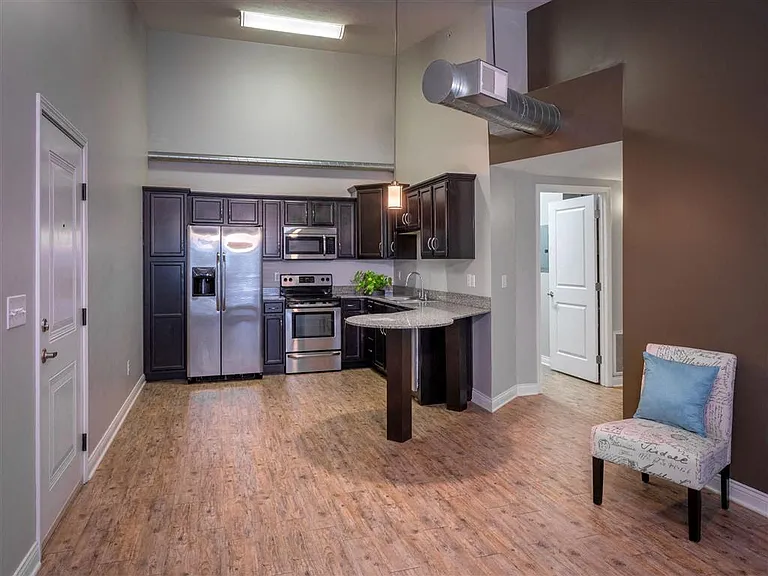The Commons & Commons Hill Apartments — Photo 23