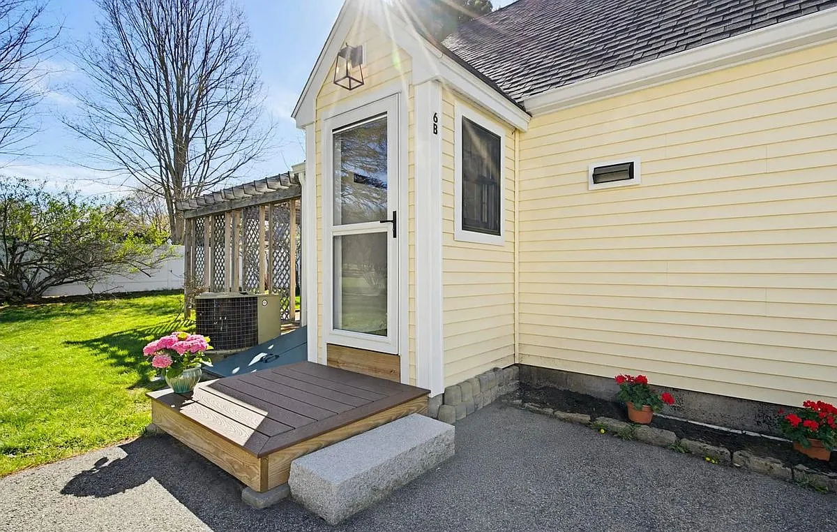 3 bed, 3.0 bath, 1816 sqft, $3,800 — Photo 1